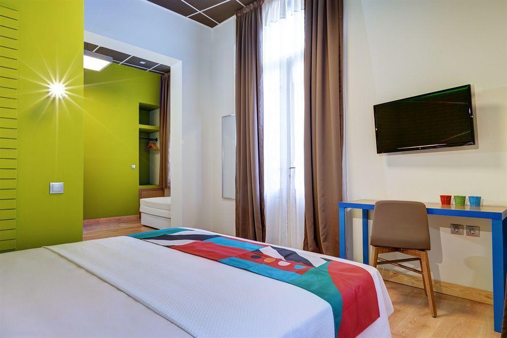 Colors Ladadika Thessaloniki Apartment Exterior photo