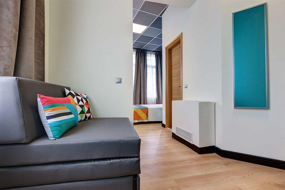 Colors Ladadika Thessaloniki Apartment Exterior photo