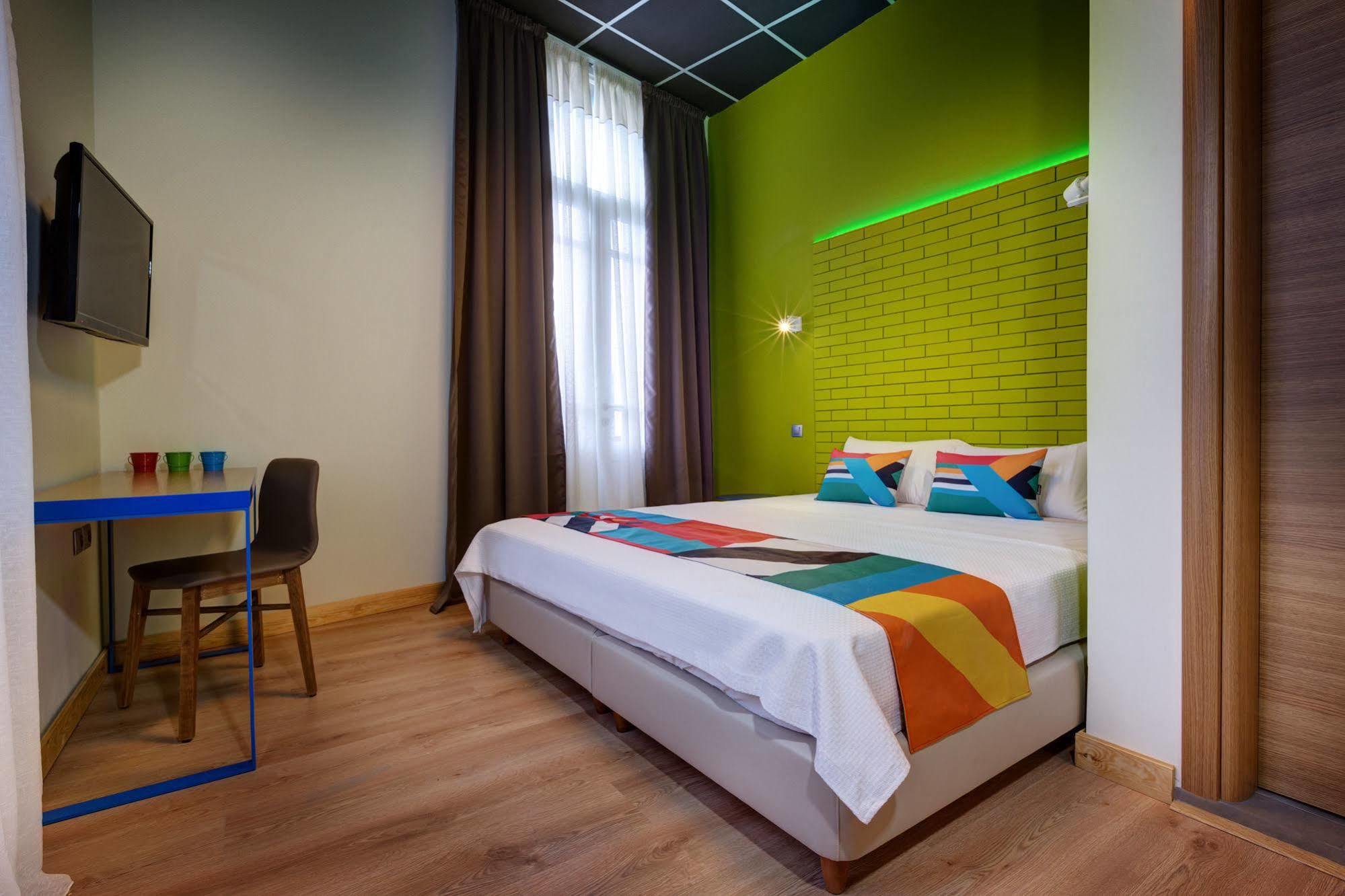 Colors Ladadika Thessaloniki Apartment Exterior photo